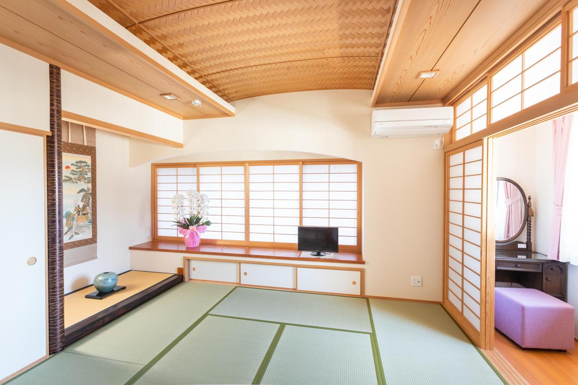 Miyajima Fujinoya Female Only Hotel Hatsukaichi Exterior photo